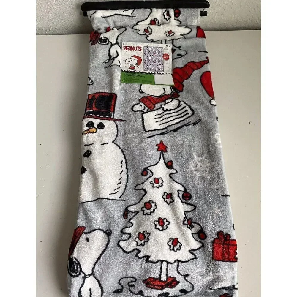 Peanuts Snoopy Snowman Throw Blanket Christmas Tree Snow Skiing‎ Ice Skating NEW
